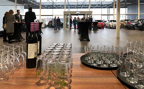 Verhuur en verzorging glaswerk, glazen, dranken en sappen door Mercurius Catering