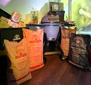 Presentatie Bestcharcoal kamado BBQ bij Mercurius Catering.jpg